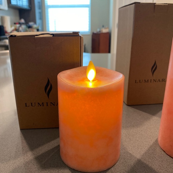 Luminara Flameless pillar candles- Peach - Picture 8 of 9
